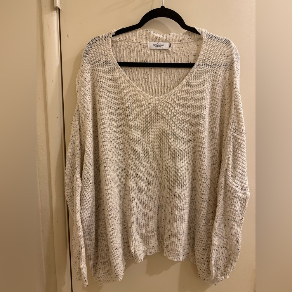 Carly Jean Oatmeal Long Sleeve Sweater, M
